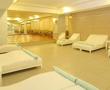 Bulvar Hotel 3*
