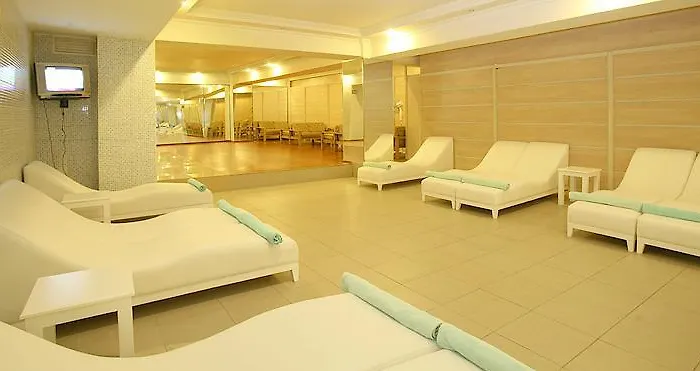 Bulvar Hotel 3*